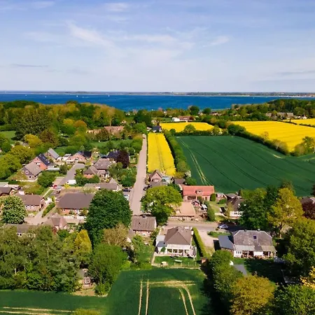 800m Zur Ostsee, Hund, Strand, Meer, Geltinger Bucht Holiday home
